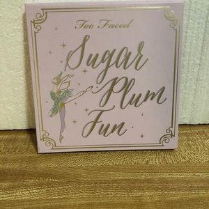 Too Faced Sugar Plum Fun eyeshadow palette